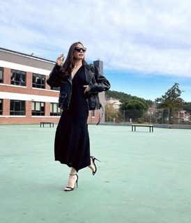 Demet Özdemir feet photo thumbnail