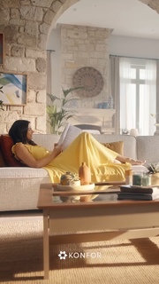 Demet Özdemir feet photo thumbnail