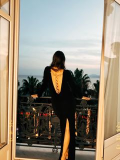 Demet Özdemir feet photo 16