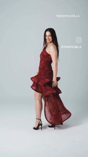 Demet Özdemir feet photo 4