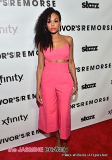 Demetria McKinney feet photo 10
