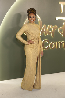 Demetria McKinney feet photo 4