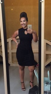 Demetria Obilor feet photo thumbnail