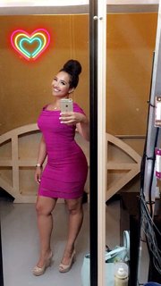 Demetria Obilor feet photo thumbnail