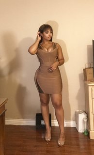 Demetria Obilor feet photo thumbnail