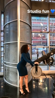 Demetria Obilor feet photo thumbnail