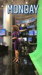 Demetria Obilor feet photo thumbnail