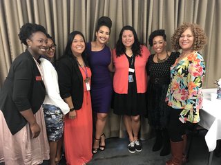 Demetria Obilor feet photo thumbnail