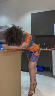 Demetria Obilor feet photo thumbnail