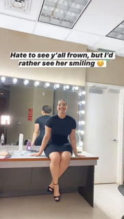 Demetria Obilor feet photo thumbnail