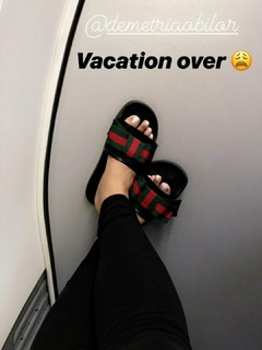 Demetria Obilor feet photo thumbnail