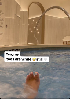 Demetria Obilor feet photo thumbnail