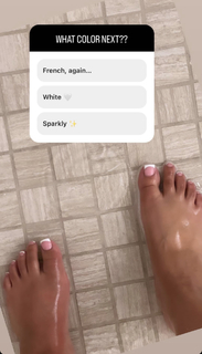 Demetria Obilor feet photo thumbnail