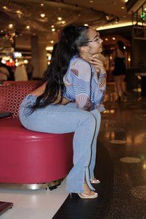 Demetria Obilor feet photo thumbnail