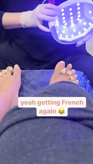 Demetria Obilor feet photo thumbnail
