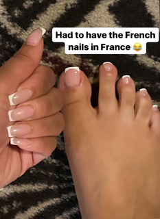 Demetria Obilor feet photo thumbnail