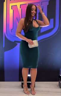 Demetria Obilor feet photo thumbnail