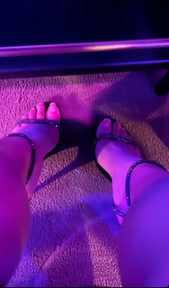Demetria Obilor feet photo thumbnail