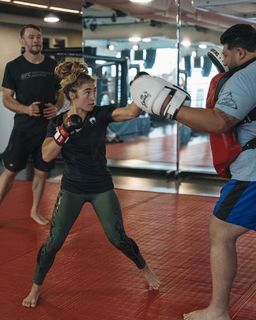 Demi Bagby feet photo thumbnail