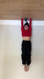 Demi Bagby feet photo thumbnail