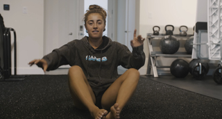 Demi Bagby feet photo thumbnail