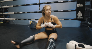 Demi Bagby feet photo thumbnail