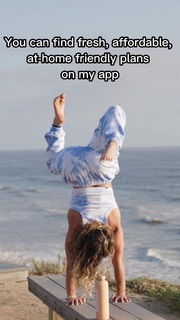 Demi Bagby feet photo thumbnail