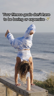 Demi Bagby feet photo thumbnail