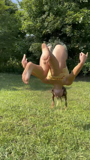 Demi Bagby feet photo thumbnail