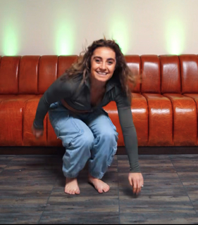 Demi Bagby feet photo thumbnail