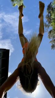 Demi Bagby feet photo thumbnail