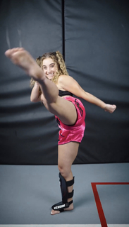 Demi Bagby feet photo thumbnail