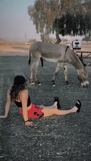 Demi Bagby feet photo thumbnail