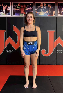 Demi Bagby feet photo thumbnail