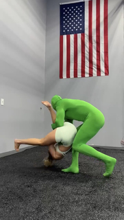 Demi Bagby feet photo thumbnail