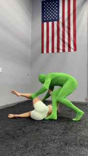 Demi Bagby feet photo thumbnail