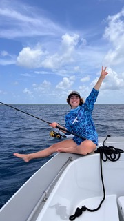 Demi Bagby feet photo thumbnail