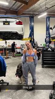 Demi Bagby feet photo thumbnail