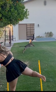 Demi Bagby feet photo thumbnail