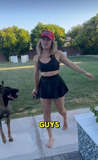 Demi Bagby feet photo thumbnail