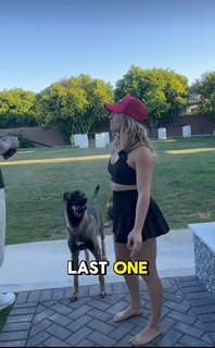 Demi Bagby feet photo thumbnail