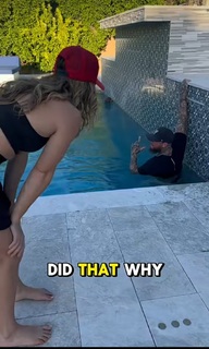 Demi Bagby feet photo thumbnail