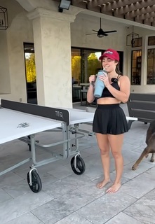 Demi Bagby feet photo thumbnail