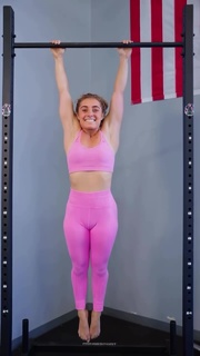 Demi Bagby feet photo thumbnail