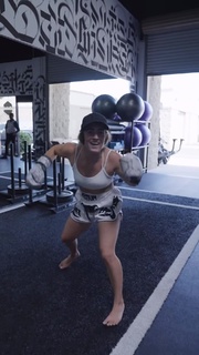 Demi Bagby feet photo thumbnail