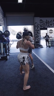 Demi Bagby feet photo thumbnail