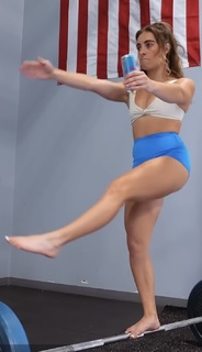 Demi Bagby feet photo thumbnail