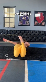 Demi Bagby feet photo thumbnail