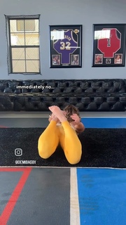 Demi Bagby feet photo thumbnail