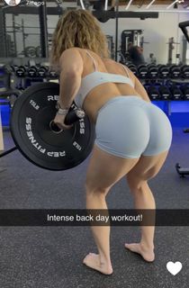 Demi Bagby feet photo thumbnail